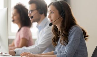 Call center with telesales advisors