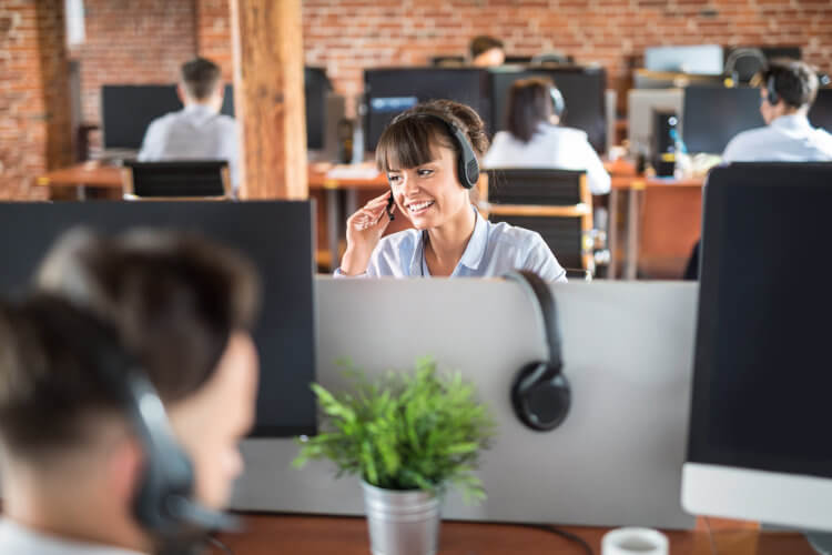 What are the Pros and Cons of a Call Center